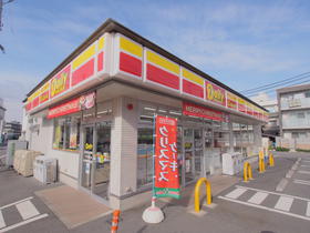 コンビニ　デイリーヤマザキ広島天神川駅前店（コンビニ）まで160m