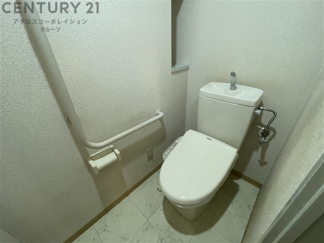 トイレ　温水洗浄便座付きでおすすめ！