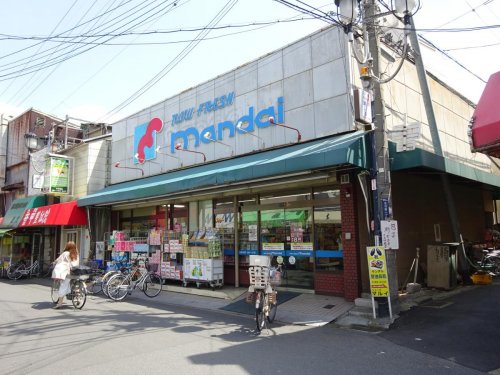 スーパー　万代 布施店（スーパー）まで556m