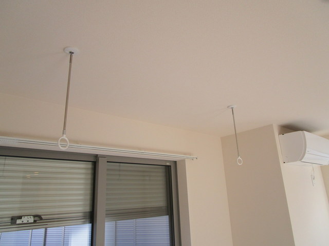 その他設備　★電動防犯シャッター＆室内物干しフック★