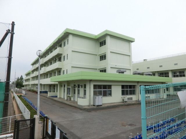 小学校　土気南小学校（小学校）まで710m