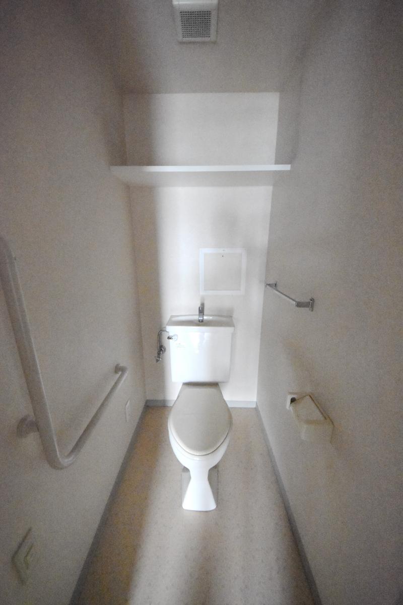 トイレ　※別部屋の参考写真です。