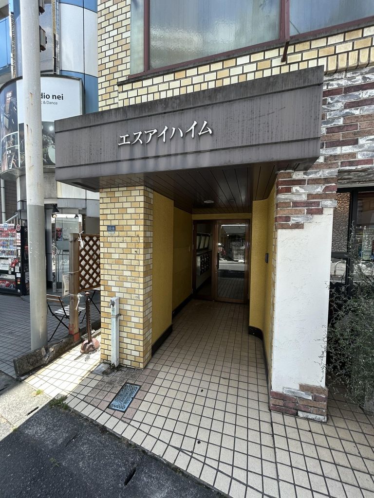 エントランス　エントランス