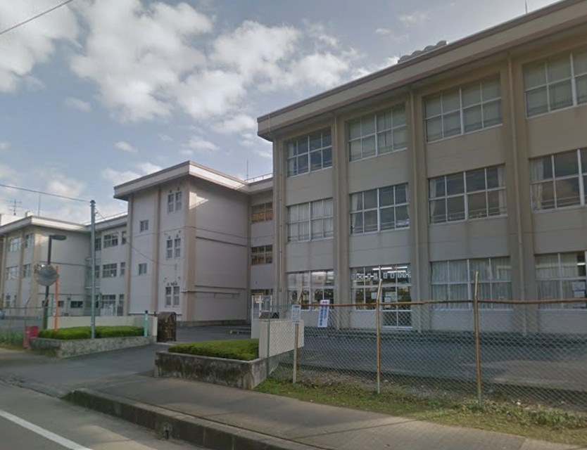 小学校　かすみがうら市立下稲吉東小学校（小学校）まで1784m