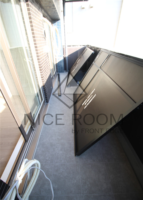 バルコニー　プレサンス大国町ラヴェ二―ル　バルコニー