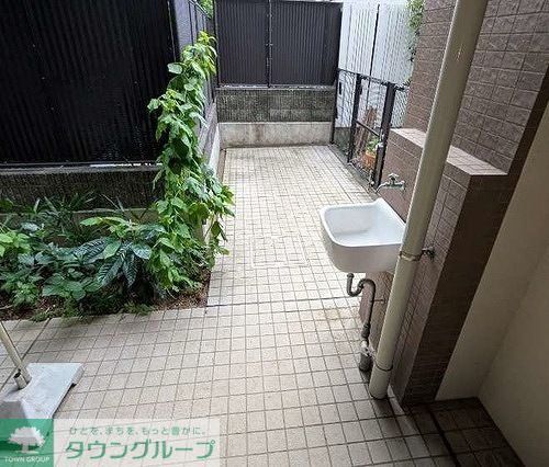 バルコニー　トイレ