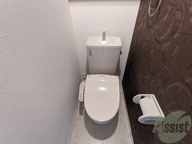 トイレ　こちらはトイレです。清潔感があり、安心して使用できます。