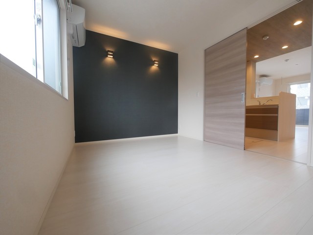その他部屋・スペース　★明るい洋室で住み心地が良さそうですね★