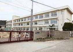 小学校　姫路市立八幡小学校（小学校）まで8937m