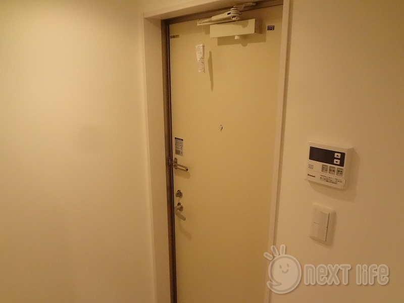 玄関　スプレーモの玄関