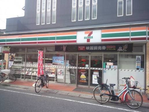 コンビニ　セブンイレブン板橋稲荷台店（コンビニ）まで244m