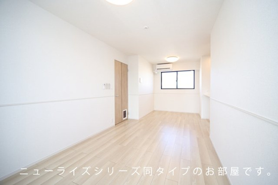その他部屋・スペース　落ち着いて過ごせるお部屋なので、寝室にいかがでしょうか