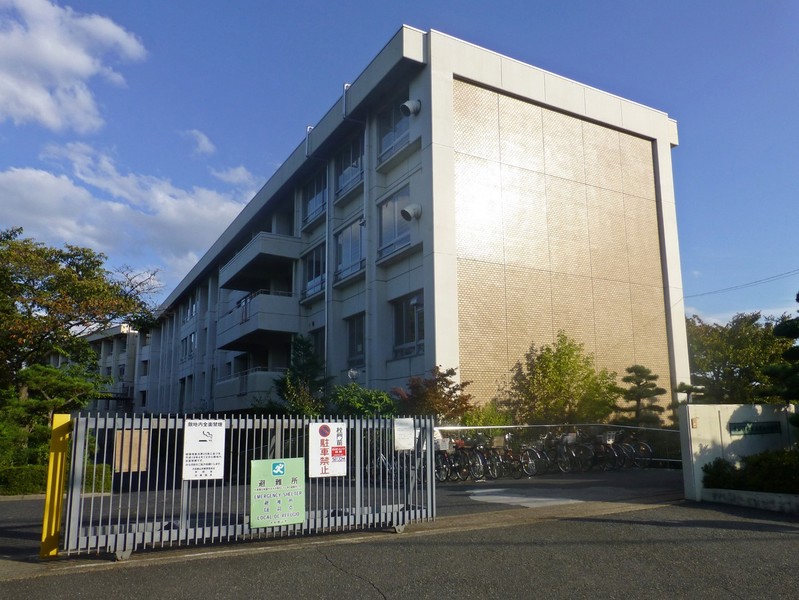 小学校　大和郡山市立昭和小学校（小学校）まで789m