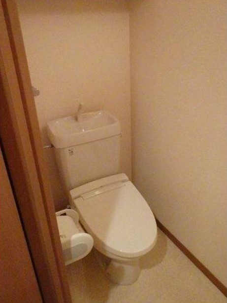 トイレ　参考写真