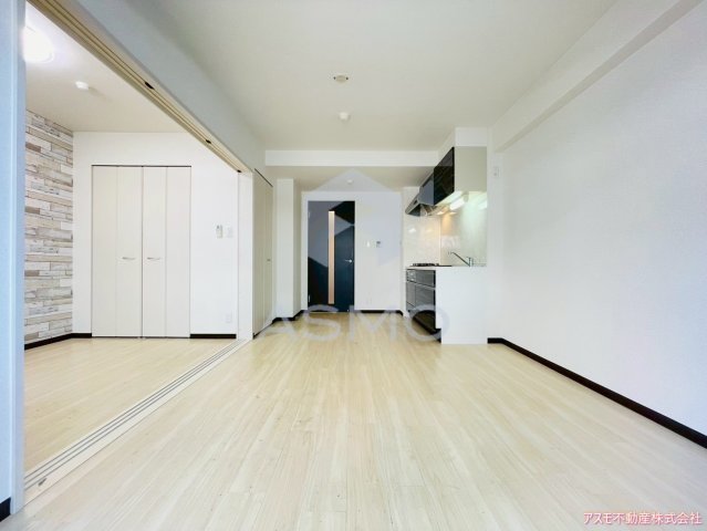 居室・リビング　同マンション別部屋　参考写真