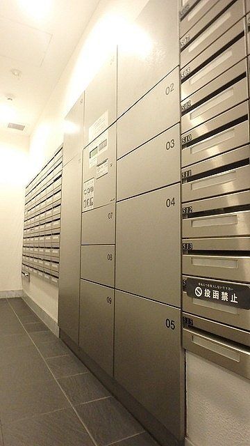 都営新宿線 曙橋駅 徒歩4分 10階建 築18年の外観写真