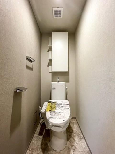 トイレ　※写真は同タイプ住戸です。