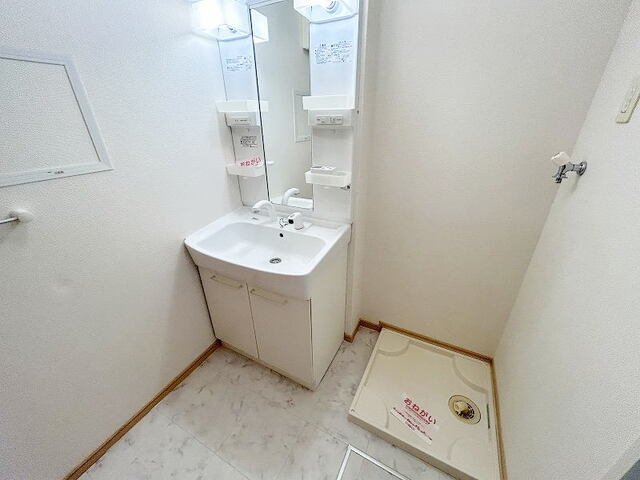 パインブライトIIBの内装写真