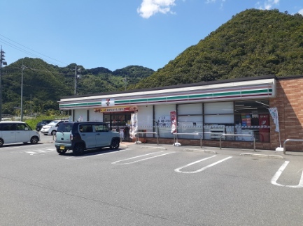 コンビニ　セブンイレブン赤磐松木店（コンビニ）まで500m