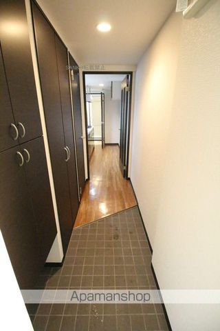 地下鉄東西線 ひばりが丘駅 徒歩5分 4階建 築13年の玄関写真