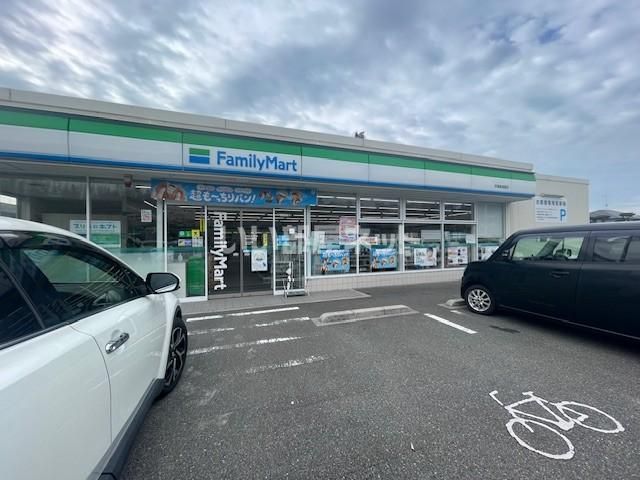 コンビニ　ファミリーマート宇部東須恵店（コンビニ）まで393m