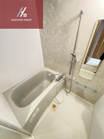 バス・シャワールーム　ゆったりとした空間のトイレです