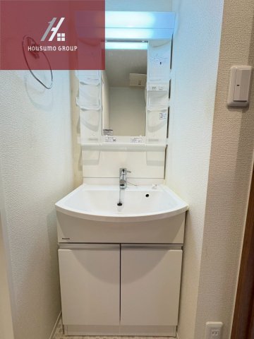 洗面設備　シンプルで使いやすい玄関です