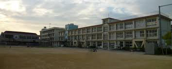 小学校　山手小学校（小学校）まで924m