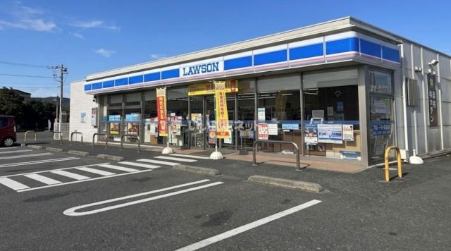 コンビニ　ローソン 矢板中店（コンビニ）まで623m