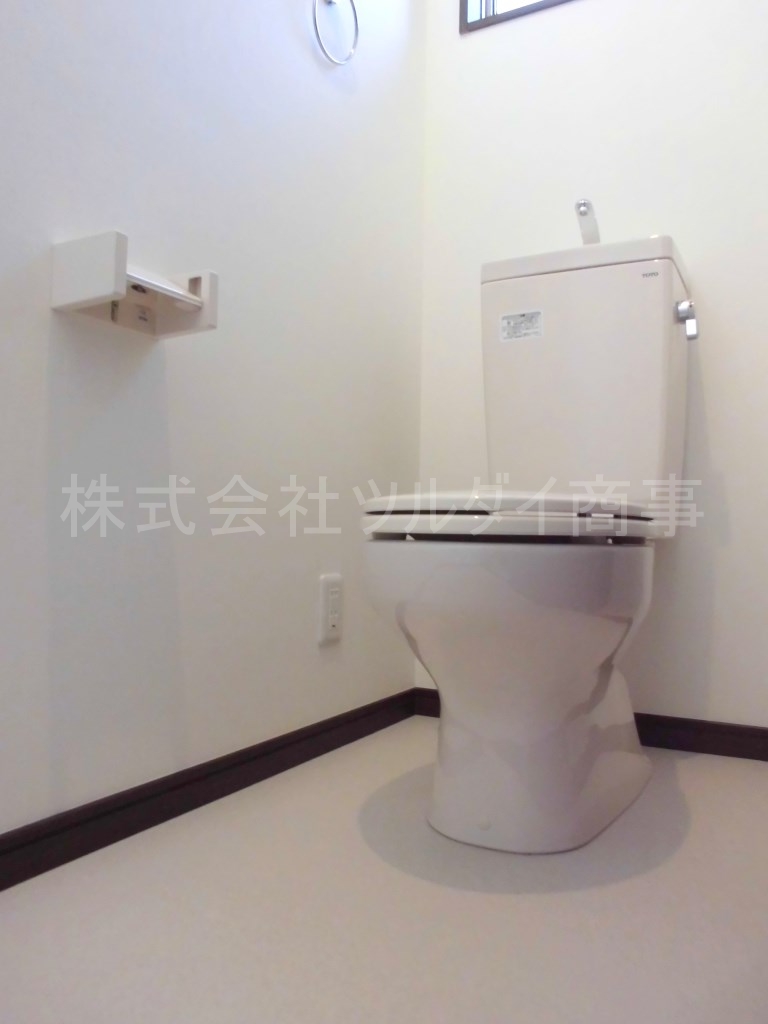 京急本線 生麦駅 徒歩7分 2階建 築10年のトイレ写真