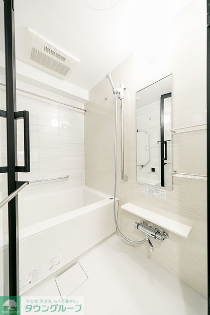 バス・シャワールーム　※写真は同タイプ住戸です。