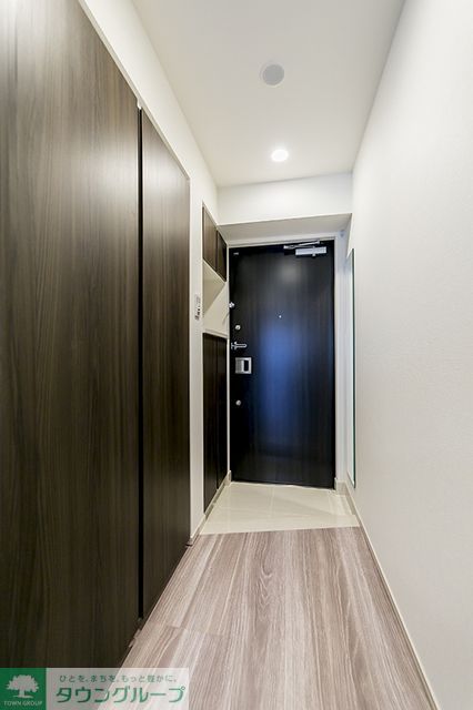 玄関　※写真は同タイプ住戸です。