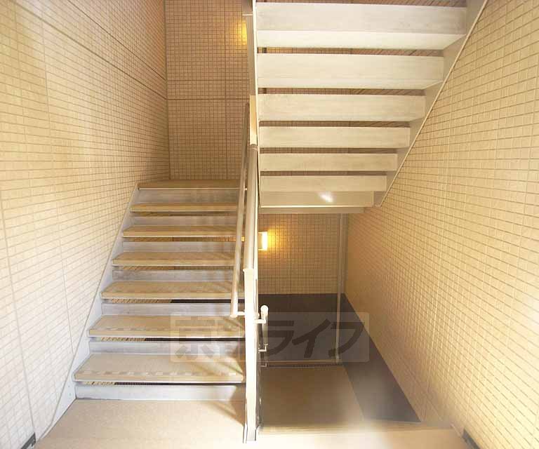 ヴィヴァーチェ井徳の外観写真