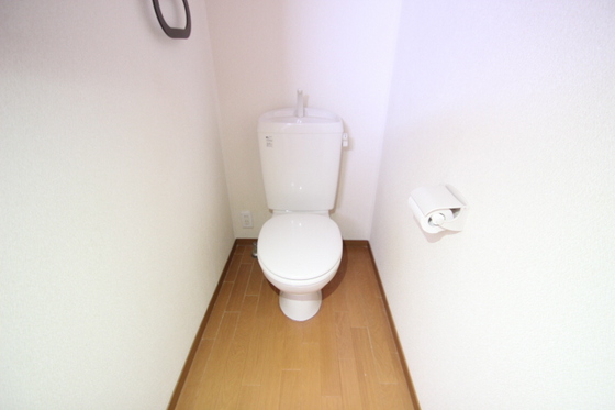 トイレ　※別部屋の写真です