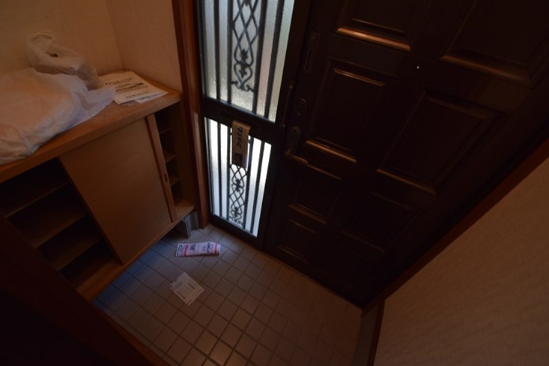 玄関　反転別部屋参考写真
