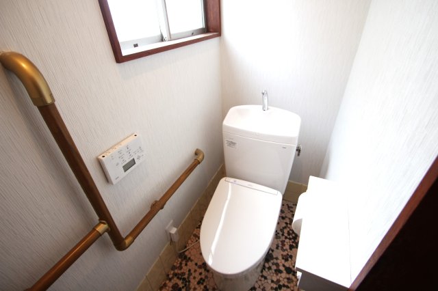 前久保南貸家のトイレ写真