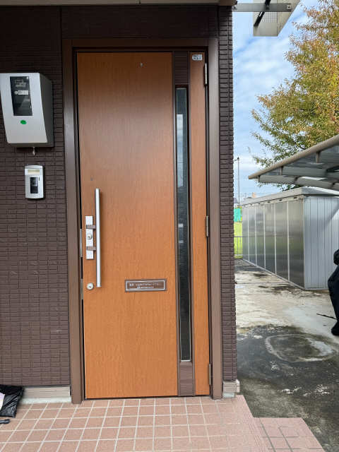 ヴィラーチェ欅の玄関写真