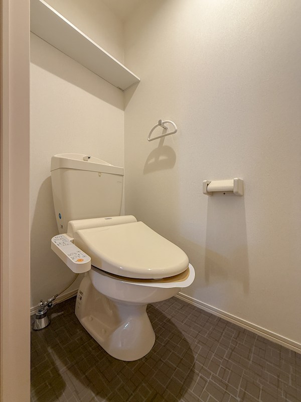 アルファオメガのトイレ写真