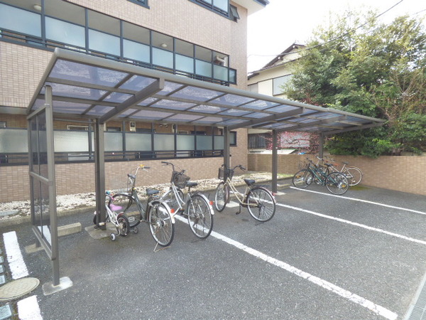 駐車場　駐輪場