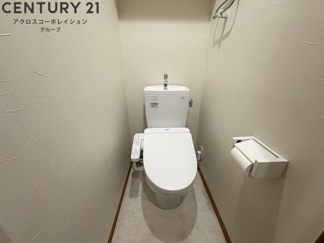 ＪＲ東海道本線 西宮駅 徒歩7分 3階建 築36年のトイレ写真
