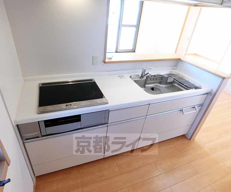 ウィンディアコリーヌ G棟のキッチン写真