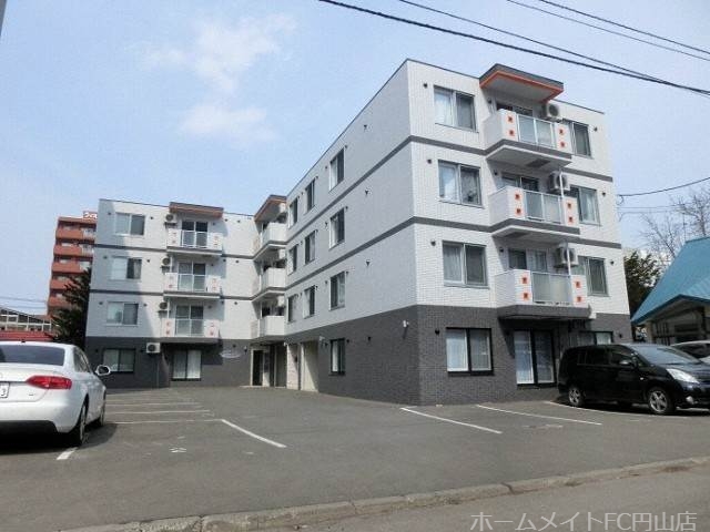 システムコート伏見の外観写真