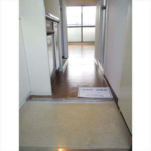 スカイコート池袋西の玄関写真