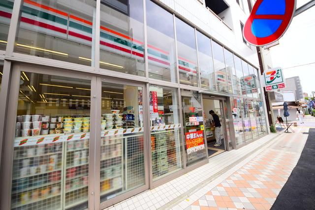 コンビニ　★★セブンイレブン（コンビニ）まで115m
