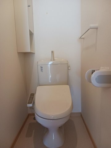 トイレ　ゆったりとした空間のトイレです