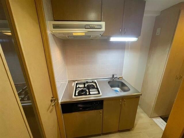 ＪＲ山手線 新大久保駅 徒歩4分 11階建 築24年のキッチン写真