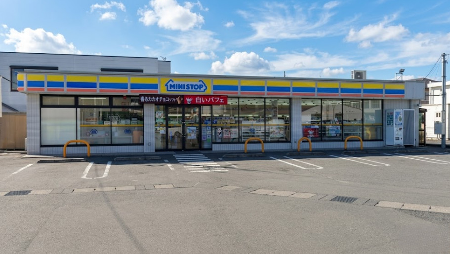 コンビニ　ミニストップ 三島梅名店（コンビニ）まで1239m