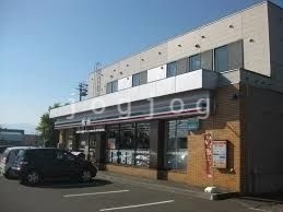 コンビニ　セブンイレブン石狩花畔店（コンビニ）まで802m