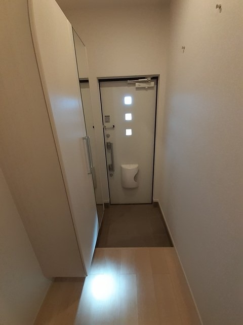玄関　図面と現状に相違がある場合には現状を優先