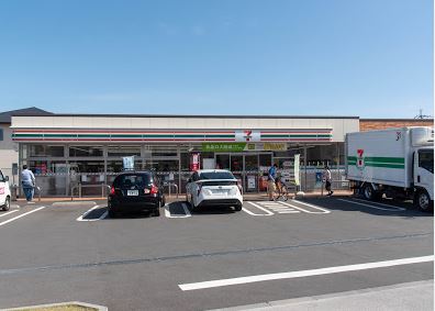 コンビニ　セブンイレブン 日野東平山2丁目店（コンビニ）まで547m